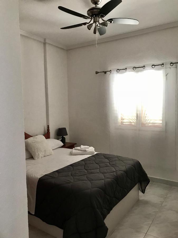 2-Bed Apartment 10 Min Drive To The Beach! 시우다드 케사다 외부 사진